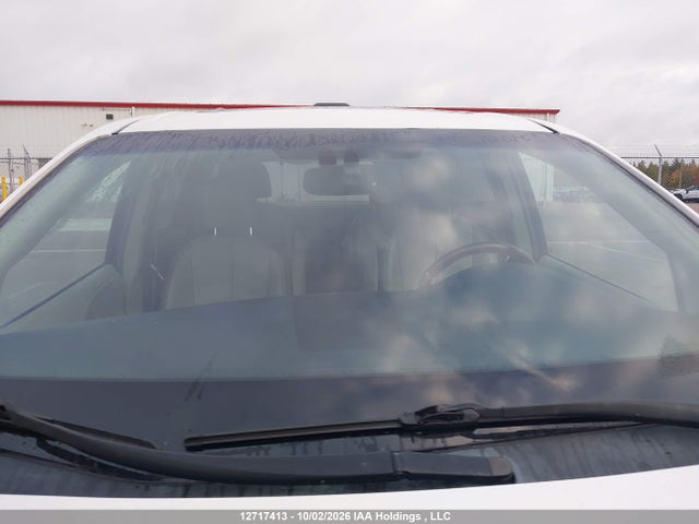 12717413 :رقم المزاد ، 5TDDK3DC3DS068510 vin ، 2013 Toyota Sienna Xle 7 Passenger مزاد بيع