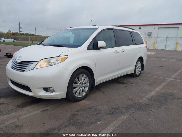 12717413 :رقم المزاد ، 5TDDK3DC3DS068510 vin ، 2013 Toyota Sienna Xle 7 Passenger مزاد بيع
