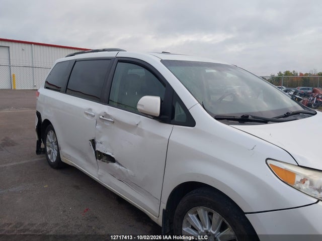 12717413 :رقم المزاد ، 5TDDK3DC3DS068510 vin ، 2013 Toyota Sienna Xle 7 Passenger مزاد بيع