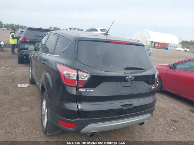 Ford ESCAPE SE 2017 1FMCU9GD7HUD80193 Image 3