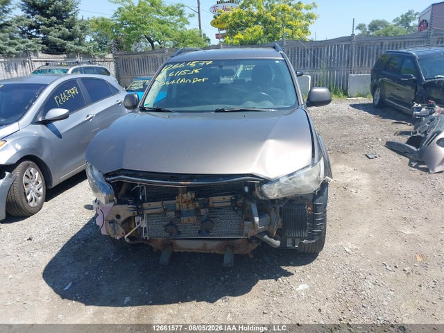2011 Mitsubishi Outlander Es მანქანა იყიდება აუქციონზე, vin: JA4AT2AW4BU611536, აუქციონის ნომერი: 12661577