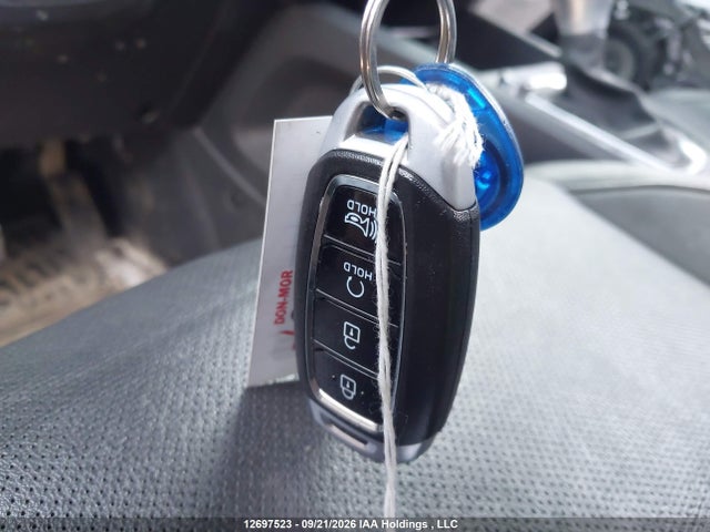 12697523 :رقم المزاد ، KM8K6CABXNU873288 vin ، 2022 Hyundai Kona Preferred Awd With Sun And Leather Package مزاد بيع