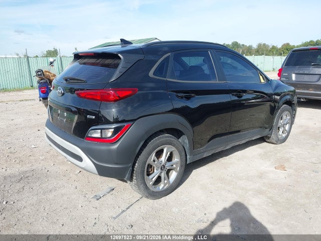 12697523 :رقم المزاد ، KM8K6CABXNU873288 vin ، 2022 Hyundai Kona Preferred Awd With Sun And Leather Package مزاد بيع