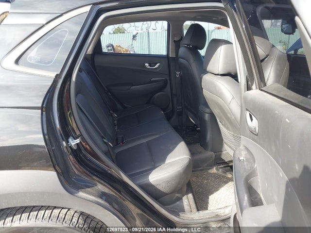 12697523 :رقم المزاد ، KM8K6CABXNU873288 vin ، 2022 Hyundai Kona Preferred Awd With Sun And Leather Package مزاد بيع