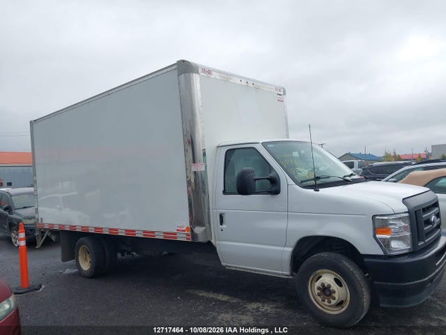 2024 Ford Econoline E450 Super Duty Cutaway Van მანქანა იყიდება აუქციონზე, vin: 1FDXE4FNXRDD14332, აუქციონის ნომერი: 12717464