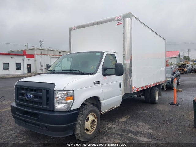 2024 Ford Econoline E450 Super Duty Cutaway Van მანქანა იყიდება აუქციონზე, vin: 1FDXE4FNXRDD14332, აუქციონის ნომერი: 12717464
