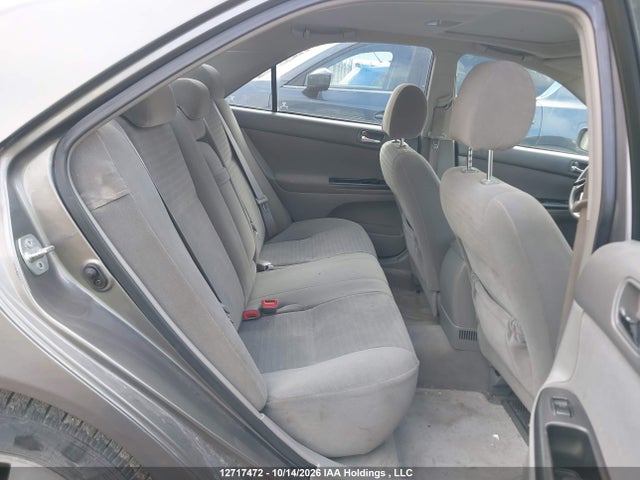 12717472 :رقم المزاد ، 4T1BF32K15U592544 vin ، 2005 Toyota Camry مزاد بيع