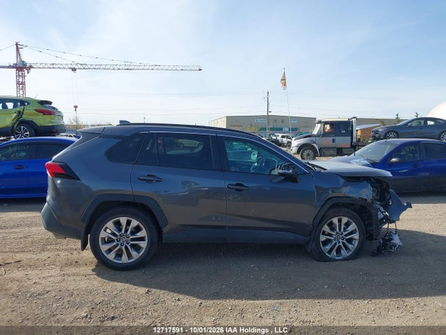 2T3R1RFV8SC497147 Toyota Rav4 Xle
