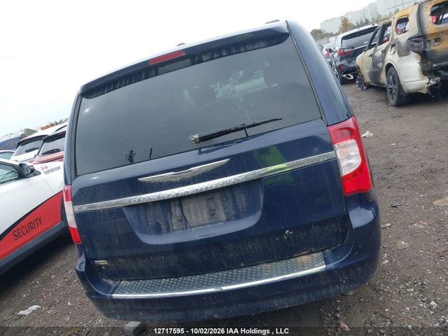 2013 Chrysler Town & Country Touring მანქანა იყიდება აუქციონზე, vin: 2C4RC1BG2DR704615, აუქციონის ნომერი: 12717595