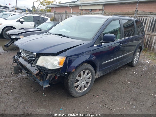 2013 Chrysler Town & Country Touring მანქანა იყიდება აუქციონზე, vin: 2C4RC1BG2DR704615, აუქციონის ნომერი: 12717595
