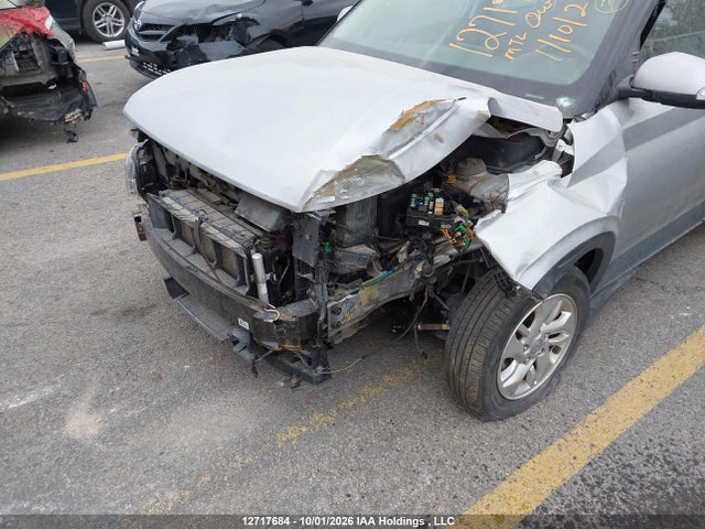 KMHRC8A32LU028168 Hyundai Venue Preferred
