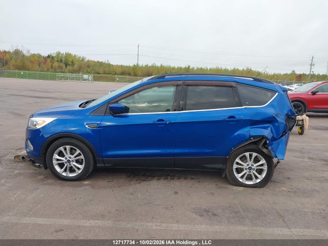 12717734 :رقم المزاد ، 1FMCU9G96HUD22717 vin ، 2017 Ford Escape Se مزاد بيع