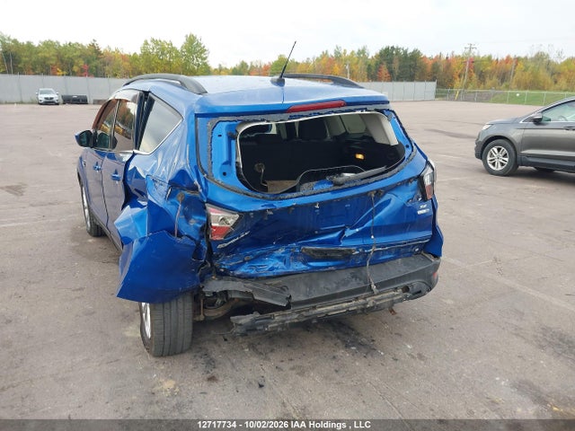12717734 :رقم المزاد ، 1FMCU9G96HUD22717 vin ، 2017 Ford Escape Se مزاد بيع