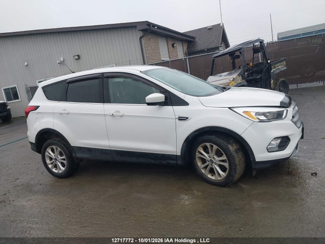 2019 Ford Escape Se მანქანა იყიდება აუქციონზე, vin: 1FMCU9GD6KUC16649, აუქციონის ნომერი: 12717772