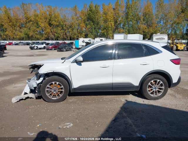 2020 Ford Escape Se მანქანა იყიდება აუქციონზე, vin: 1FMCU9G68LUB27569, აუქციონის ნომერი: 12717826