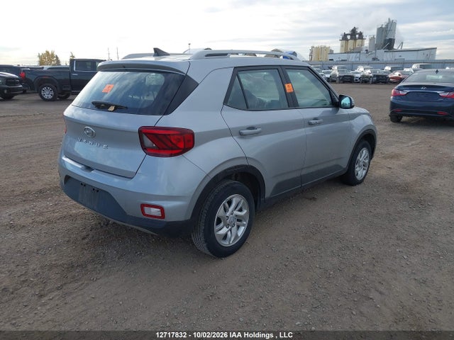Продажа на аукционе авто 2022 Hyundai Venue Sel/limited, vin: KMHRC8A33NU158785, номер лота: 12717832