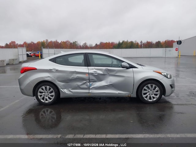 Продажа на аукционе авто 2013 Hyundai Elantra Gl, vin: 5NPDH4AE3DH199243, номер лота: 12717856