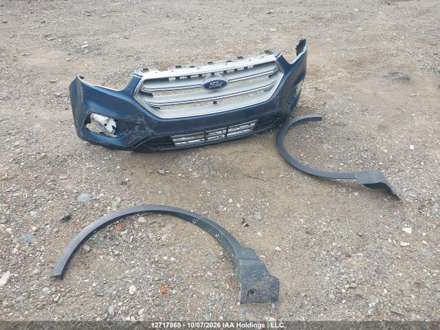 12717868 :رقم المزاد ، 1FMCU9GD1JUB89357 vin ، 2018 Ford Escape Se مزاد بيع
