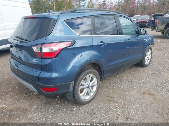 12717868 :رقم المزاد ، 1FMCU9GD1JUB89357 vin ، 2018 Ford Escape Se مزاد بيع