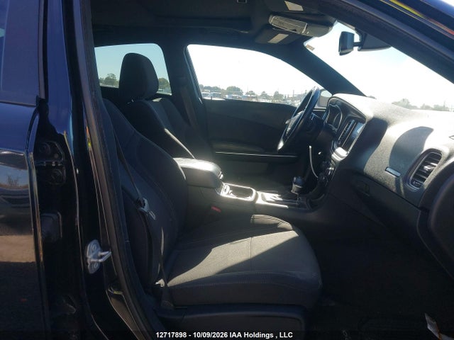 12717898 :رقم المزاد ، 2C3CDXHGXHH638439 vin ، 2017 Dodge Charger Sxt مزاد بيع