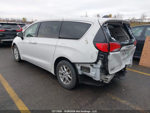 Chrysler Grand Caravan Sxt 2022 2C4RC1ZGXNR131163 Image 3