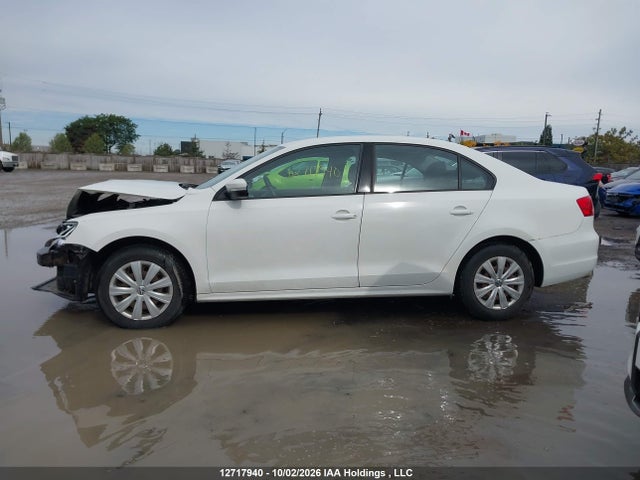 Продажа на аукционе авто 2014 Volkswagen Jetta 2.0l Trendline+, vin: 3VW2K7AJ3EM203324, номер лота: 12717940