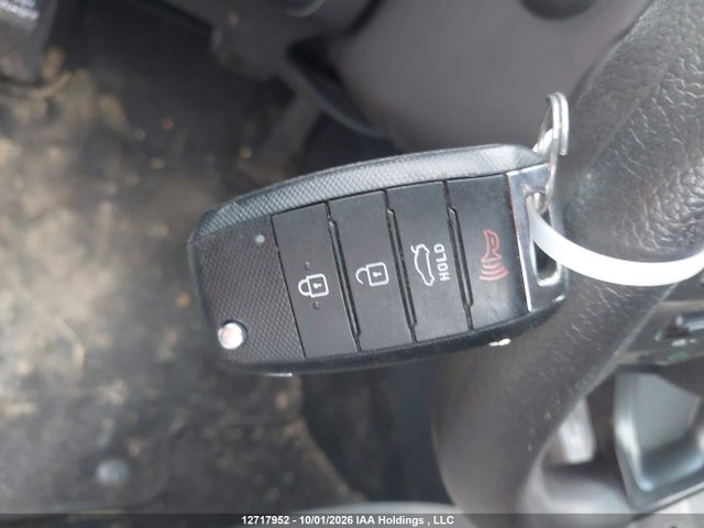Продажа на аукционе авто 2015 Kia Optima Lx/lx Winter Edition, vin: KNAGM4A7XF5570411, номер лота: 12717952