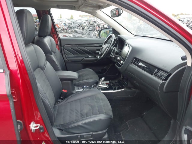 Продажа на аукционе авто 2022 Mitsubishi Outlander Phev Black Edition/gt/le/se, vin: JA4J2VA74NZ616871, номер лота: 12718009
