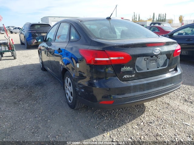 Ford FOCUS S 2016 1FADP3E25GL223223 Image 3