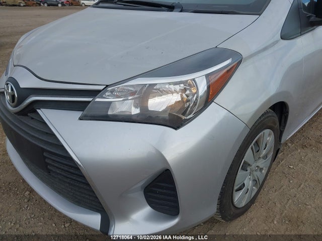 2015 Toyota Yaris Le მანქანა იყიდება აუქციონზე, vin: VNKKTUD32FA041865, აუქციონის ნომერი: 12718064