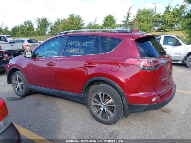 12698823 :رقم المزاد ، 2T3BFREV8JW842324 vin ، 2018 Toyota Rav4 Le مزاد بيع