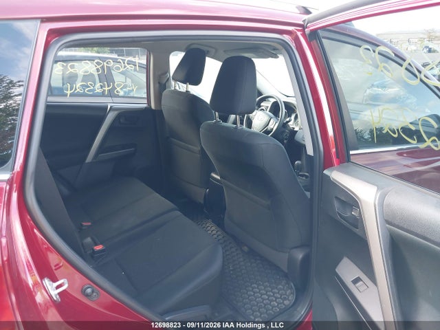 12698823 :رقم المزاد ، 2T3BFREV8JW842324 vin ، 2018 Toyota Rav4 Le مزاد بيع