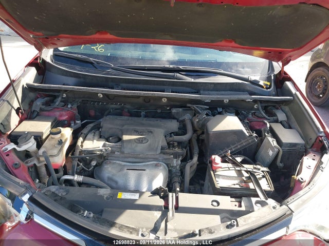 12698823 :رقم المزاد ، 2T3BFREV8JW842324 vin ، 2018 Toyota Rav4 Le مزاد بيع