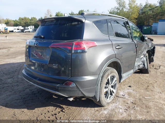 2018 Toyota Rav4 Adventure/xle მანქანა იყიდება აუქციონზე, vin: 2T3RFREV2JW815456, აუქციონის ნომერი: 12718100