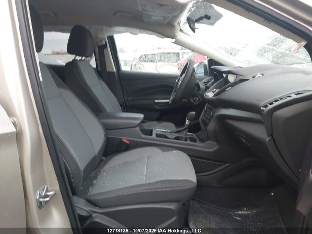 Ford ESCAPE SE 2017 1FMCU9G92HUD00195 Image 5