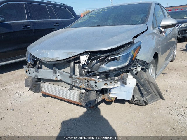 12718142 :رقم المزاد ، 3G1BH6SE4JS554402 vin ، 2018 Chevrolet Cruze Lt مزاد بيع