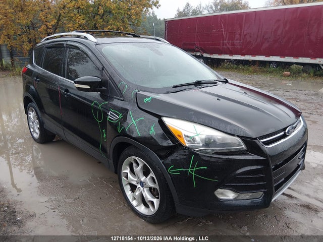 2013 Ford Escape მანქანა იყიდება აუქციონზე, vin: 1FMCU9J98DUA15228, აუქციონის ნომერი: 12718154
