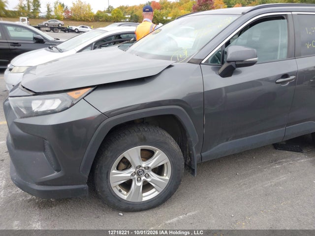 12718221 :رقم المزاد ، 2T3B1RFV4KC046279 vin ، 2019 Toyota Rav4 Le مزاد بيع