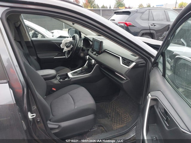 12718221 :رقم المزاد ، 2T3B1RFV4KC046279 vin ، 2019 Toyota Rav4 Le مزاد بيع