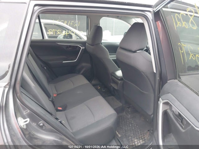 12718221 :رقم المزاد ، 2T3B1RFV4KC046279 vin ، 2019 Toyota Rav4 Le مزاد بيع