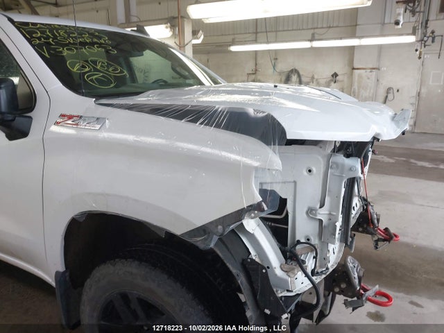 3GCUDCED7RG307063 Chevrolet Silverado K1500 Trail Boss Custom