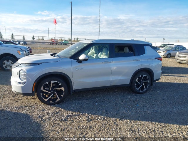 JA4T5VA9XRZ623895 Mitsubishi Outlander Phev Le/sel