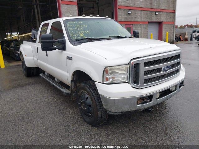 12718229 :رقم المزاد ، 1FTWW33P15EC14654 vin ، 2005 Ford F-350 Lariat/xl/xlt مزاد بيع