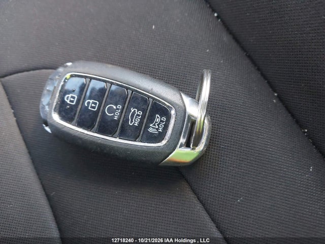 Продаж на аукціоні авто 2022 Hyundai Elantra Preferred Ivt With Sun And Tech Package, vin: KMHLM4AG2NU256656, номер лоту: 12718240