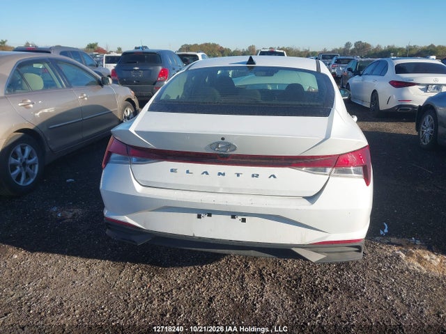Продаж на аукціоні авто 2022 Hyundai Elantra Preferred Ivt With Sun And Tech Package, vin: KMHLM4AG2NU256656, номер лоту: 12718240