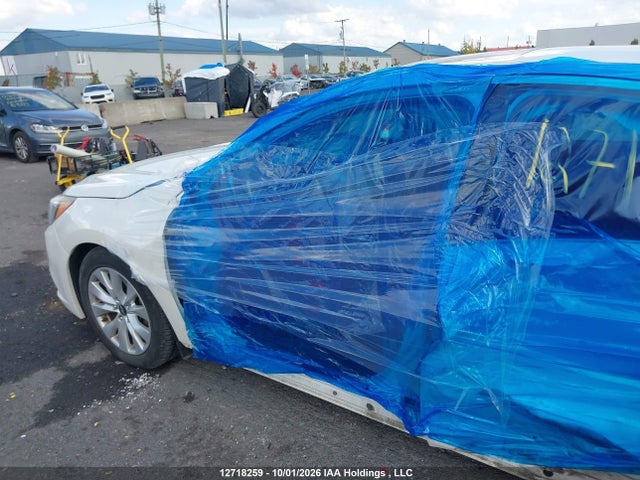 2017 Subaru Legacy 2.5i Touring მანქანა იყიდება აუქციონზე, vin: 4S3BNCD67H3040760, აუქციონის ნომერი: 12718259