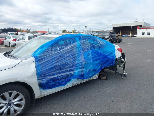 2017 Subaru Legacy 2.5i Touring მანქანა იყიდება აუქციონზე, vin: 4S3BNCD67H3040760, აუქციონის ნომერი: 12718259