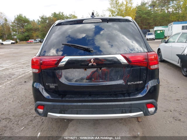 Mitsubishi Outlander Es 2018 JA4AZ2A31JZ604064 Image 15