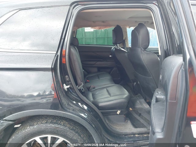 Mitsubishi Outlander Es 2018 JA4AZ2A31JZ604064 Image 8