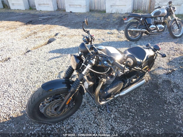Triumph Motorcycle Bonneville Bobber 2023 SMTD53HL5PTBH4173 Image 2